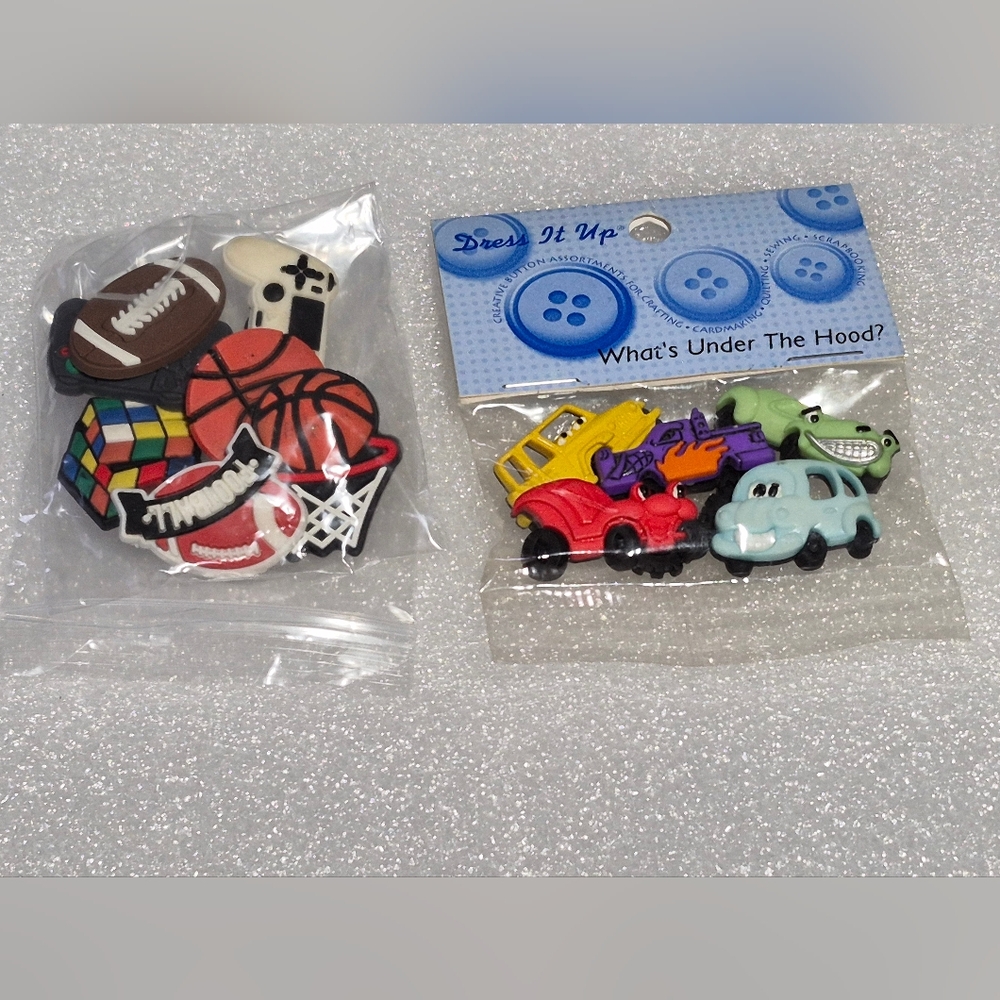 Dress it Up Bumper Cars Plastic Buttons/Cupcake Toppers&Sports-Game Shoe Charms
